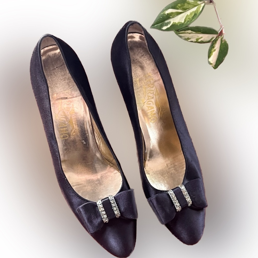 Salvatore Ferragamo heels- size 8.5 black (Fits like US size 8)